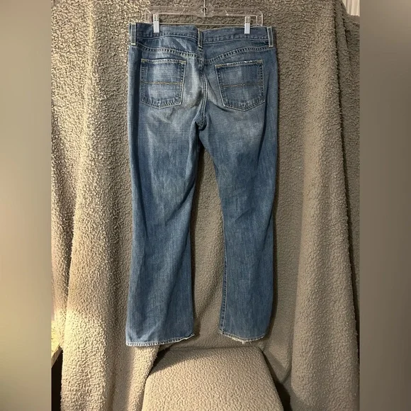 Old Navy Flare Women's Jeans in Blue - Picture 2 of 3